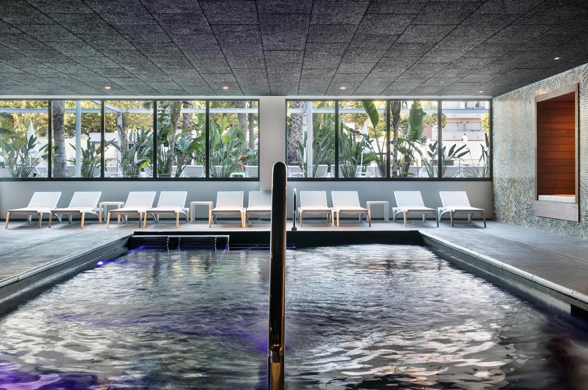 Aqua Hotel Silhouette & Spa - Adults Only Malgrat de Mar Εξωτερικό φωτογραφία